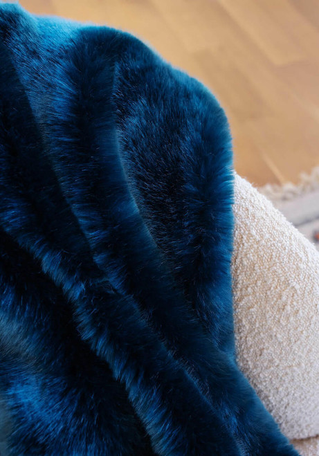 Couture Collection Sapphire Mink Faux Fur Throws   Couture Collection Sapphire Mink Faux Fur Throws
