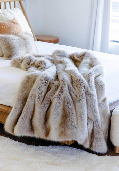 Fabulous-Furs Limited Edition Blonde Fox Faux Fur Throws Fabulous-Furs Limited Edition Blonde Fox Faux Fur Throws