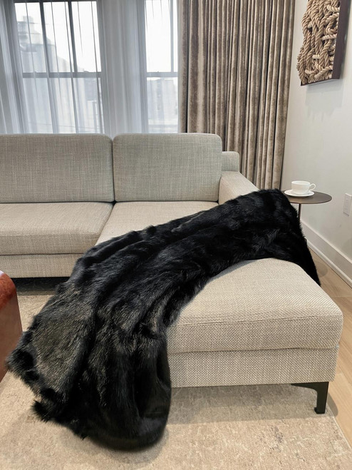 Signature Series Short Black Fox Faux Fur Throws   Signature Series Short Black Fox Faux Fur Throws