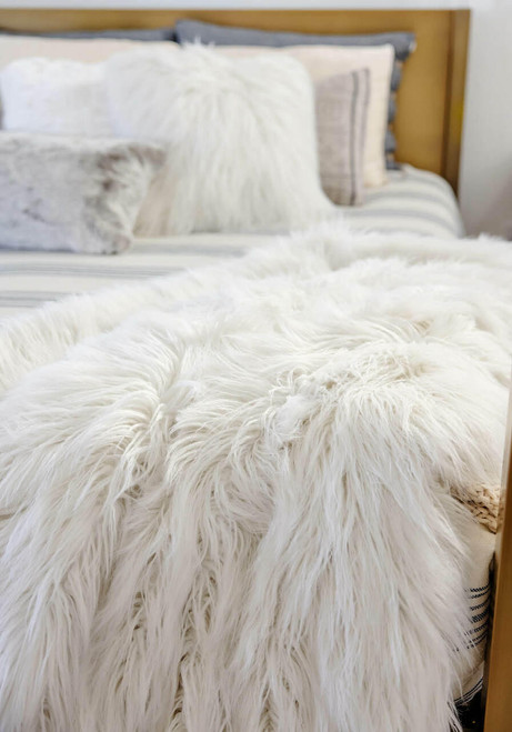 Signature Series White Tibetan Lamb Faux Fur Throws   Signature Series White Tibetan Lamb Faux Fur Throws