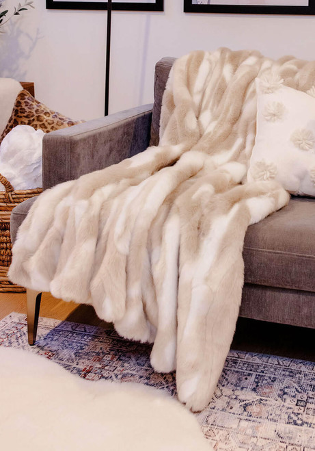 Signature Series Winter Rabbit Faux Fur Throws   Signature Series Winter Rabbit Faux Fur Throws